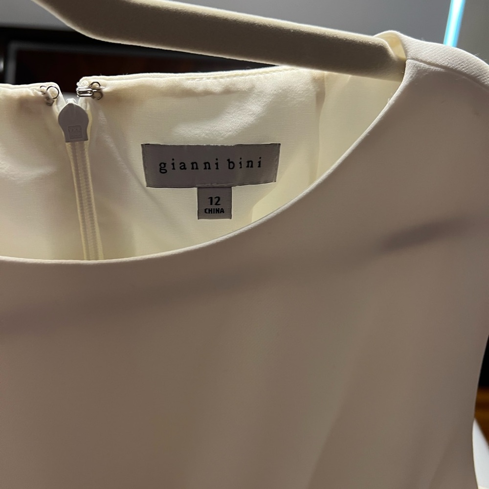 Gianni Bini Ivory Elegance